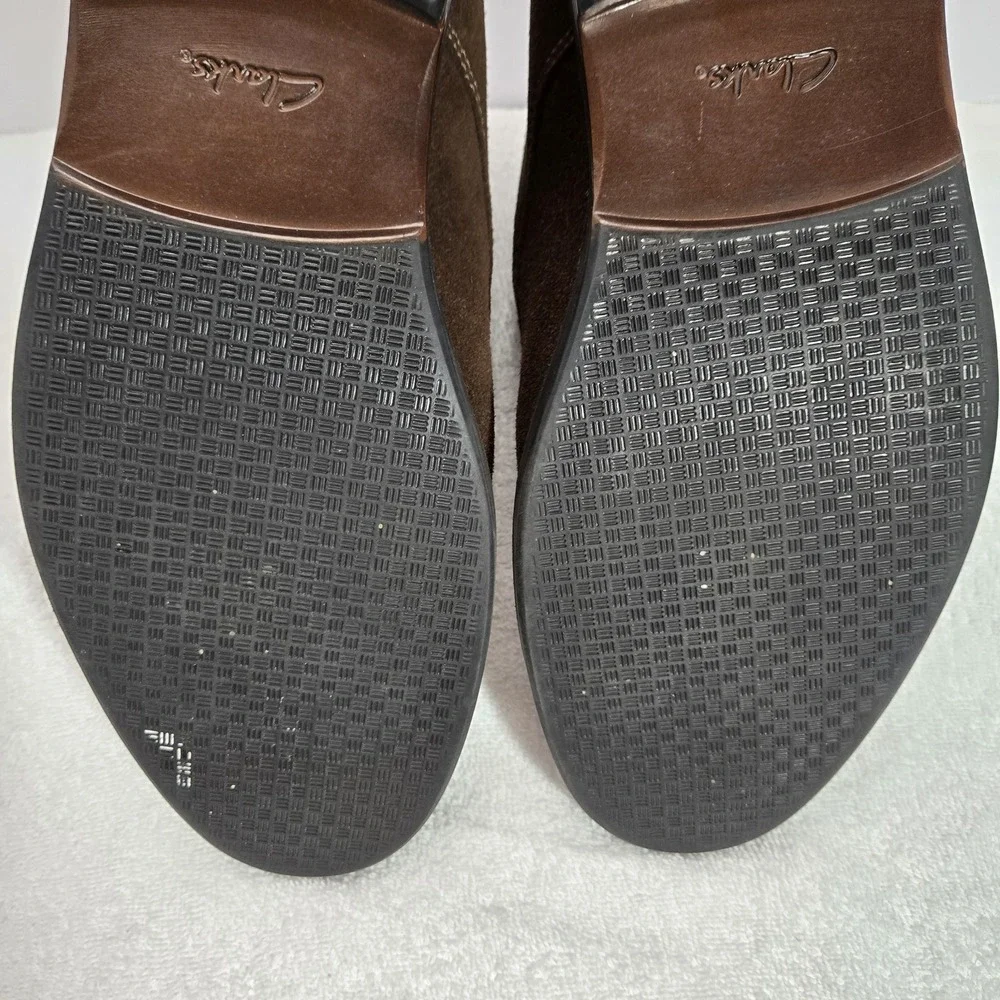 Collection By Clarks Lace Up Chukka Boots Suede Mens Size 11 Color Brown EUC